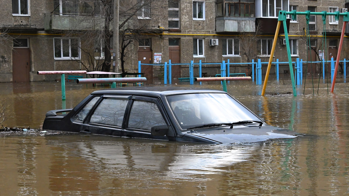 Главное о ситуации в Орске 7 апреля: новые затопления, многомиллиардный  ущерб, визит главы МЧС - Коммерсантъ