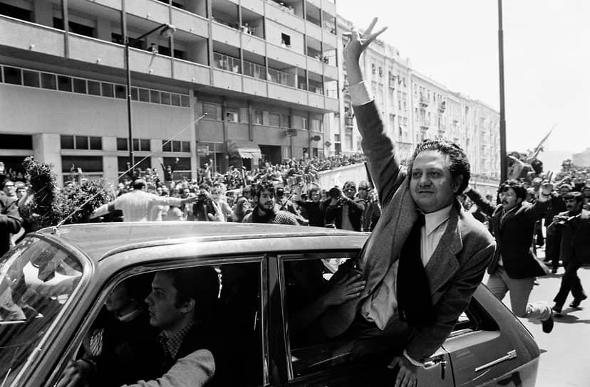 Лидер социалистов Мариу Суареш вернулся из изгнания сразу после победы революции, а затем многие годы оставался во власти: возглавлял МИД, был премьер-министром и президентом