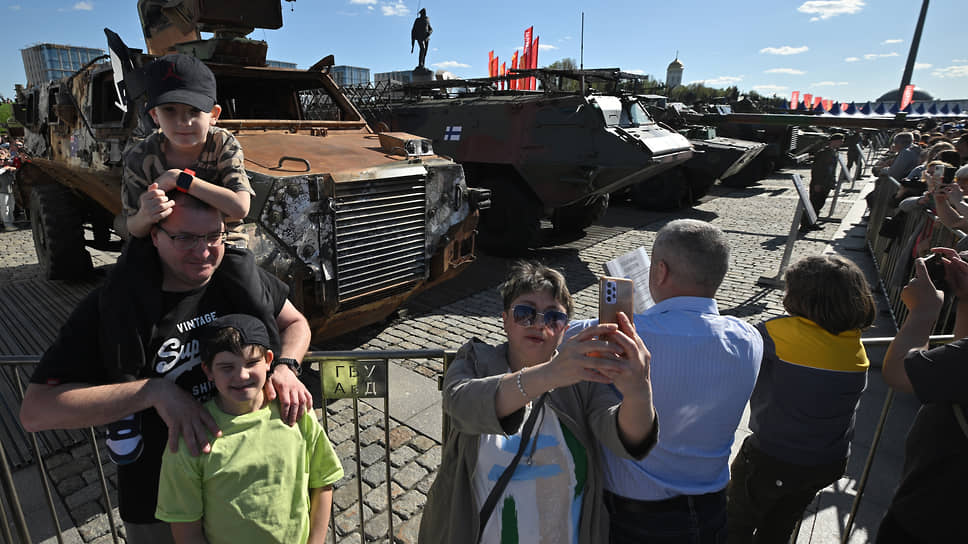 Танки Leopard 2, Abrams, БМП Bradley: выставка трофейной техники на Поклонной горе