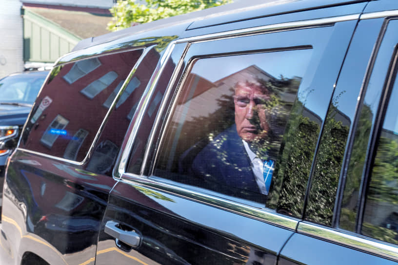 Вашингтон. Бывший президент США Дональд Трамп прибыл в национальный республиканский клуб на Капитолийском холме