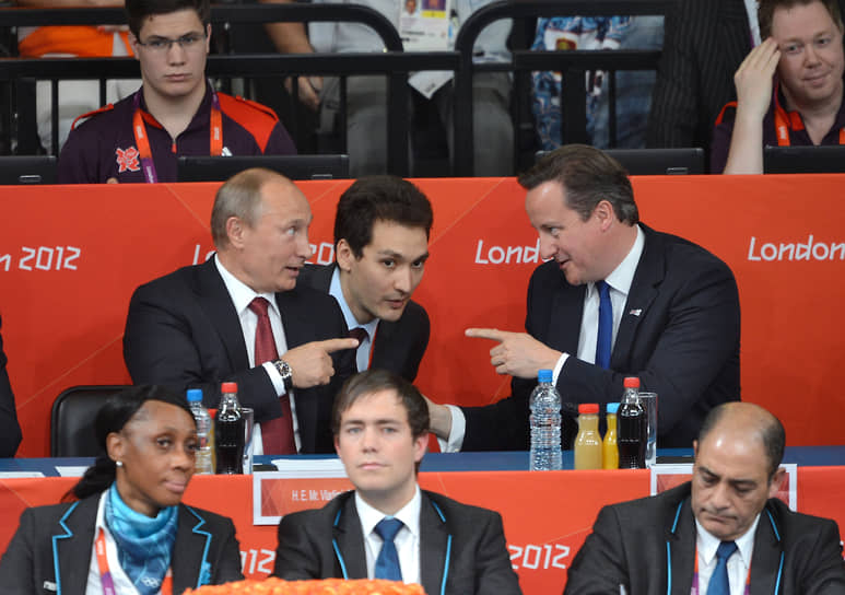 Олимпийский саммит. Президент России Владимир Путин и премьер-министр Великобритании Дэвид Кэмерон на финале турнира по дзюдо. Лондон-2012