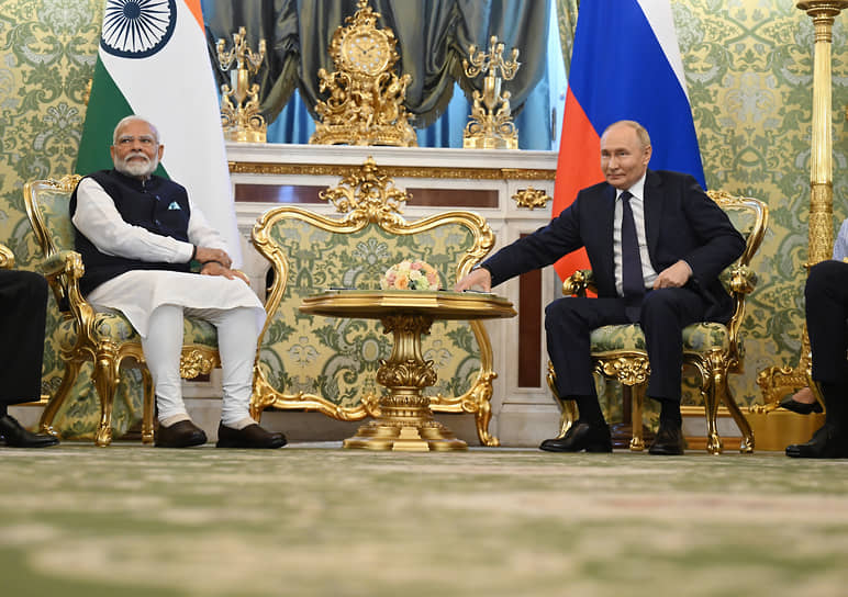 В ходе переговоров Моди (слева) заявил о готовности Индии к содействию в урегулировании конфликта на Украине
