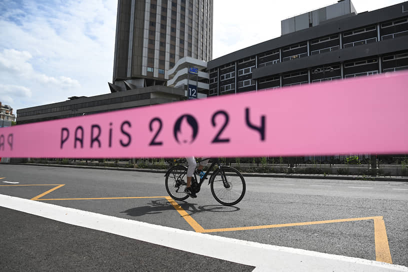 С 18 июля в Париже действуют ограничения на проезд транспорта и пешеходное движение, перекрыты некоторые дороги и станции метро