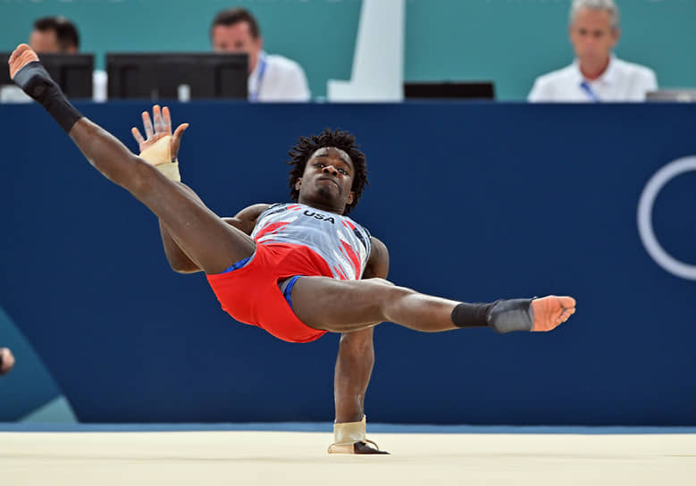 Американский гимнаст Фредерик Ричард в финале командного многоборья