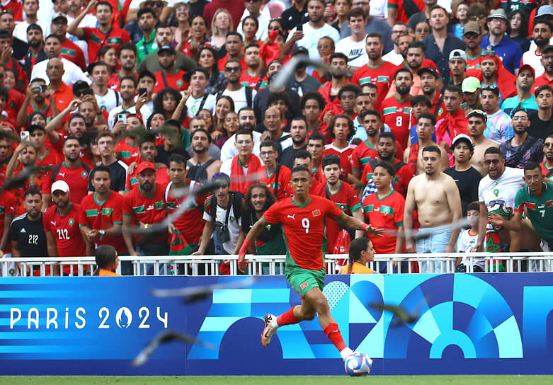 Марокканский футболист Суфьян Рахими во время полуфинала
