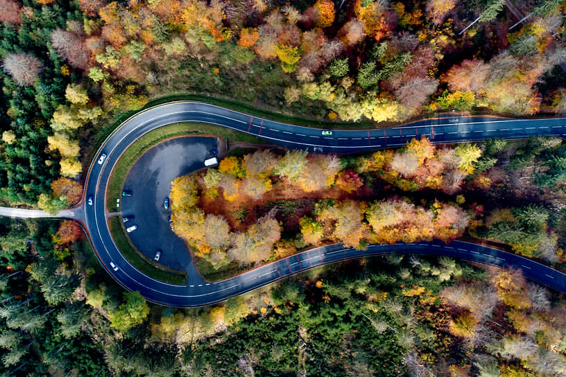 Тавр, Германия. Автомобильная дорога из Франкфурта