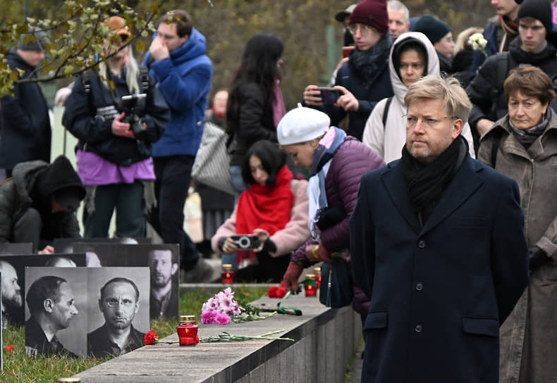 Председатель партии «Яблоко» Николай Рыбаков 