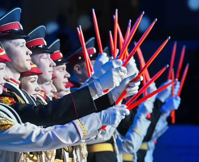 Выступление барабанщиков