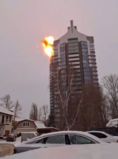 Попадание БПЛА в жилой дом