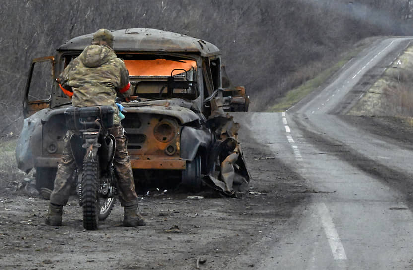 Сгоревший автомобиль УАЗ