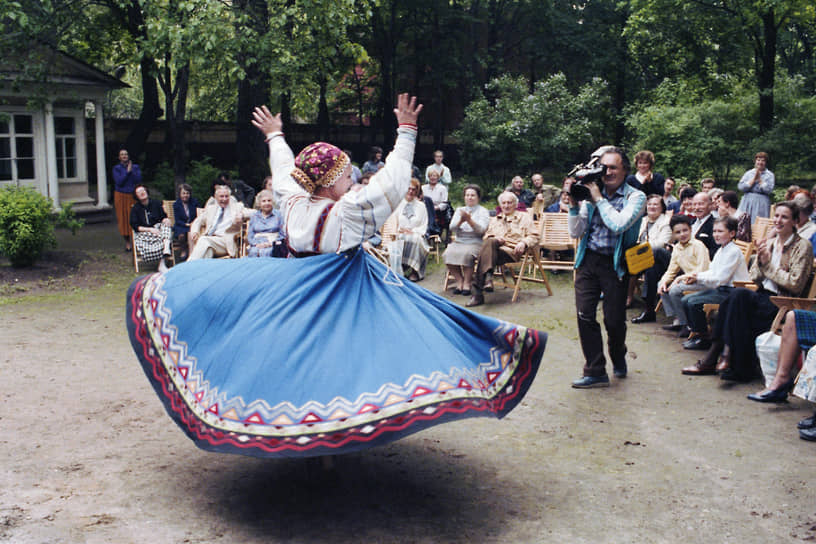 На встрече потомков Льва Толстого в Хамовниках, 1991 год