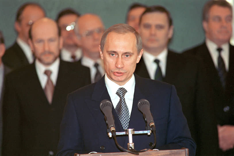 И. о. президента, председатель правительства Владимир Путин выступает на заседании Высшего совета России и Белоруссии 