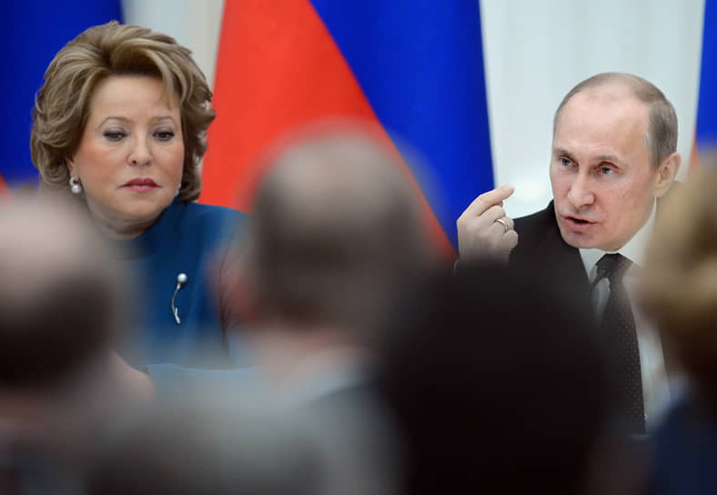 С президентом Владимиром Путиным на заседании совета законодателей при Федеральном собрании в Кремле, 2012 год
