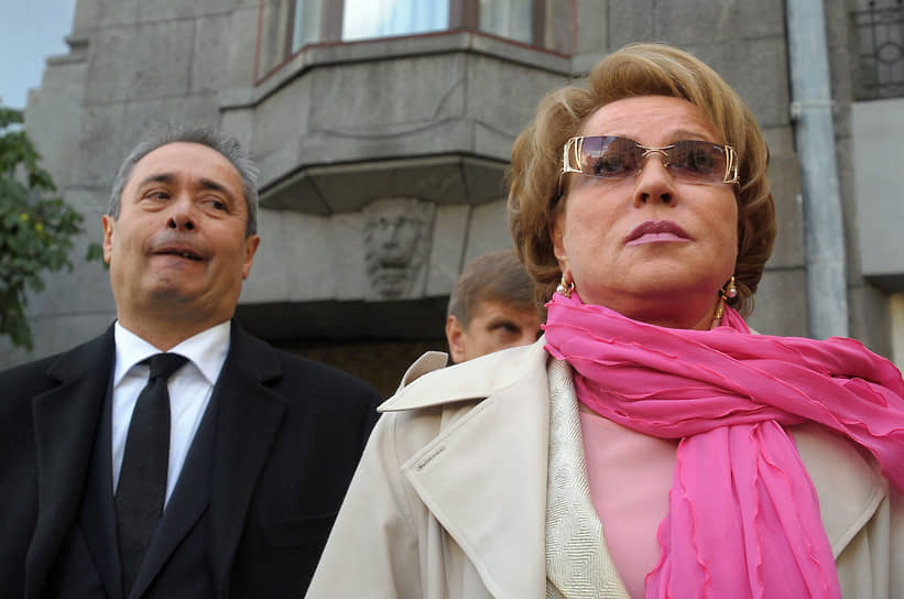 С художественным руководителем Александринского театра Валерием Фокиным на строительстве сцены Александринского театра в Санкт-Петербурге, 2010 год