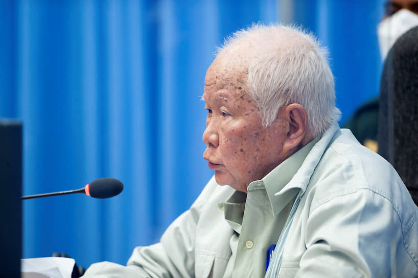 Кхиеу Сампхан произносит речь в суде. 2021 год