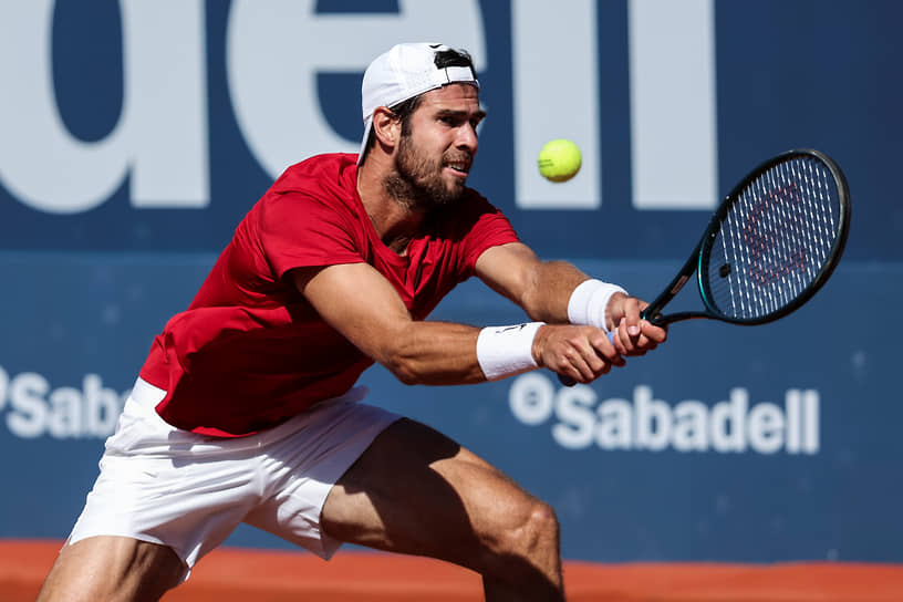Карен Хачанов в четвертьфинале турнира Barcelona Open Banc Sabadell (ATP 500) против испанца Алехандро Давидович-Фокина