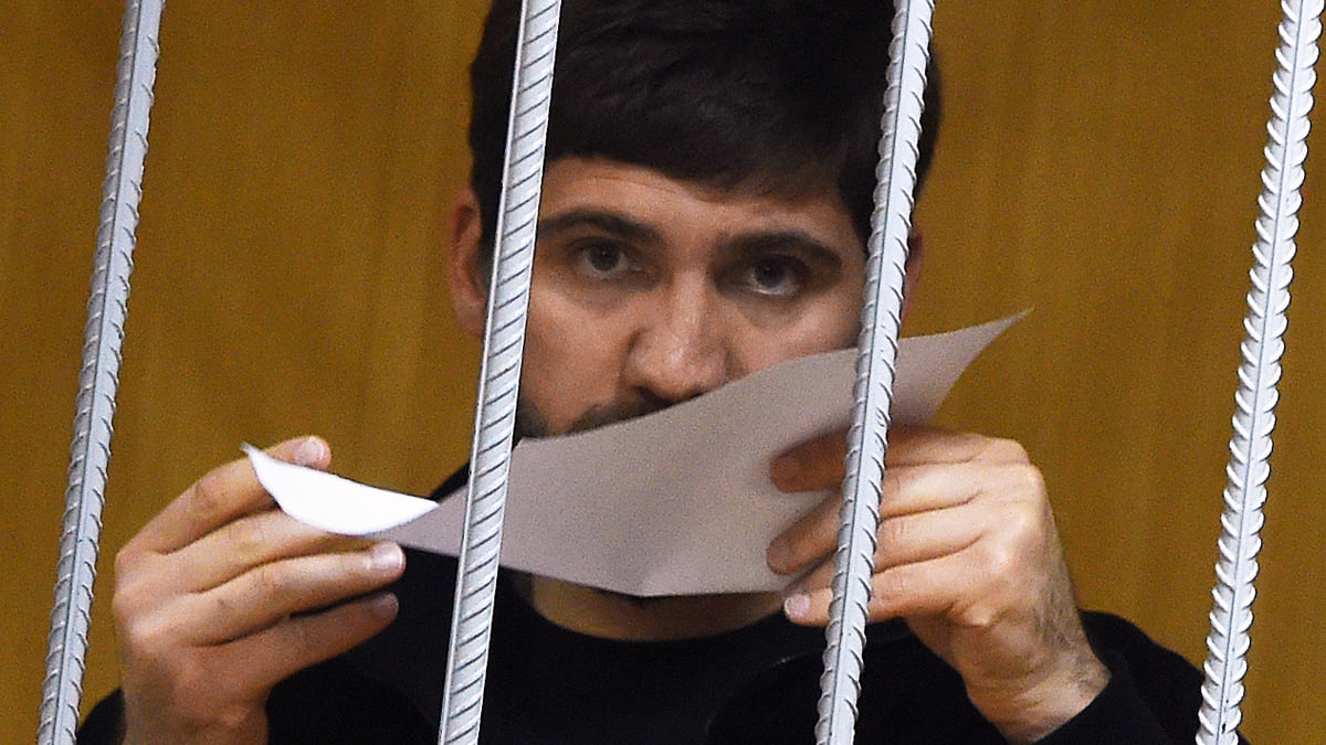 Киллер оказался еще и хулиганом