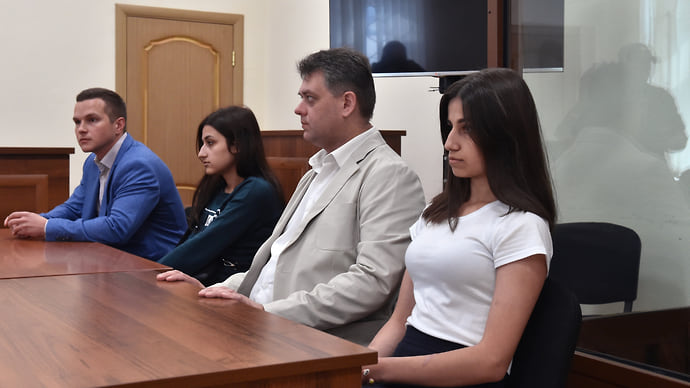 Сестры Хачатурян защитились папой