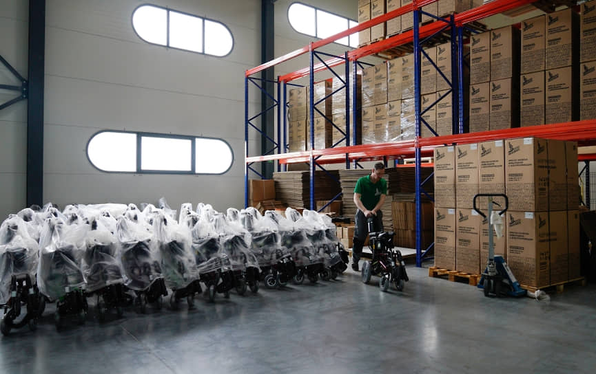 Производство инвалидных колясок с электроприводом компании Observer в Калининграде