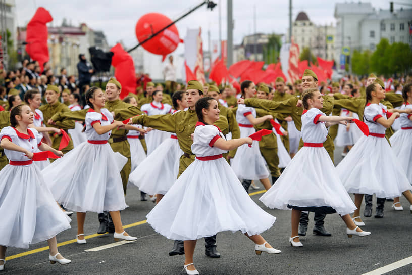 Празднование Дня Победы в Казани