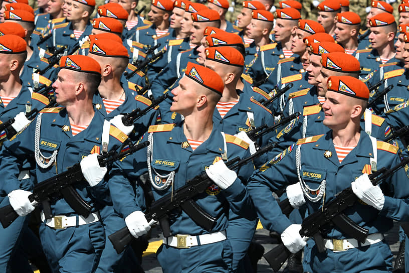Парадный расчет МЧС
