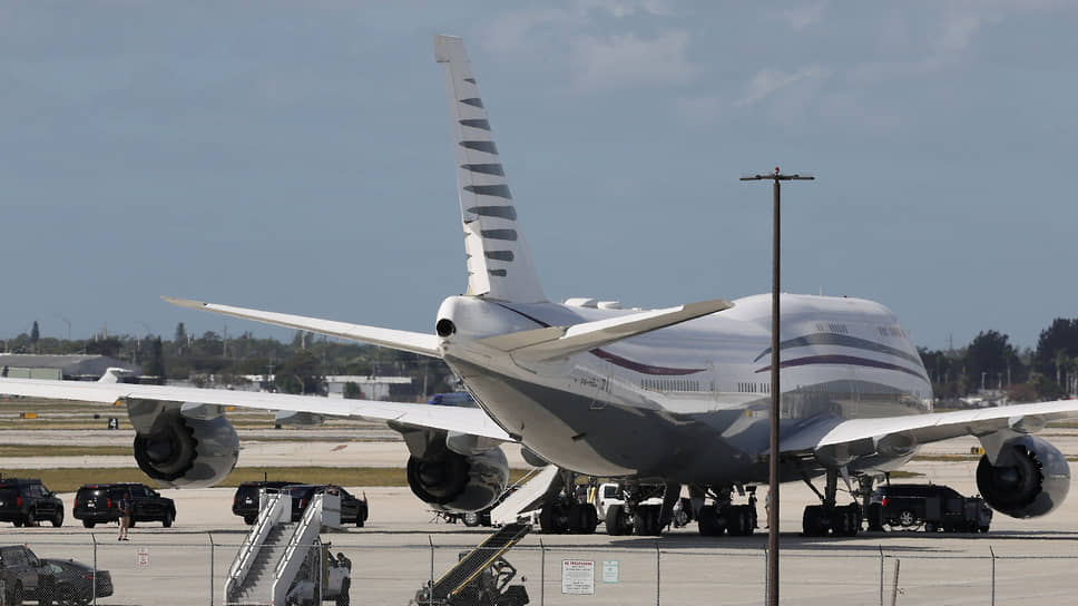 Boeing 747-8