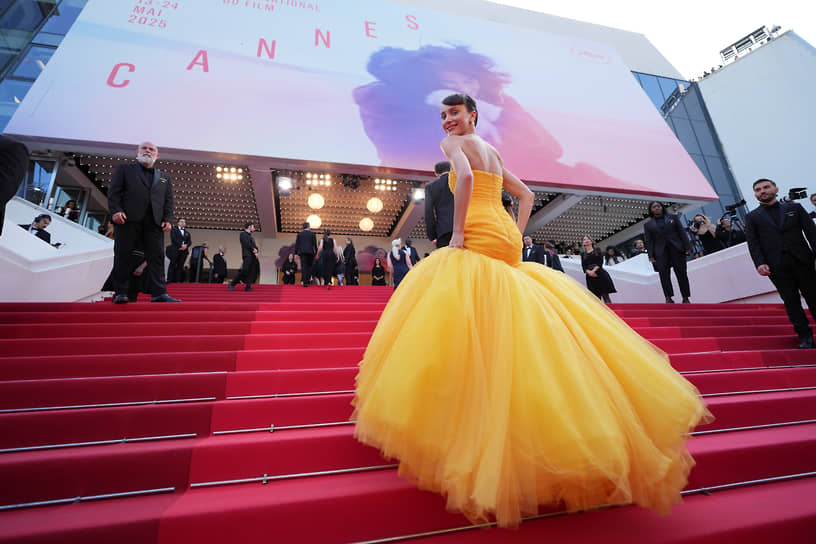 Фэшн-блогер Мари Лист на премьере фильма «Финикийская схема»