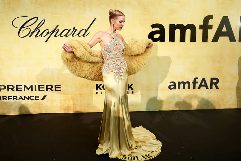 Блогер Леони Ханне