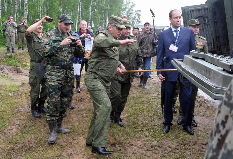 На выставке военной техники в Бронницах, 2013 год