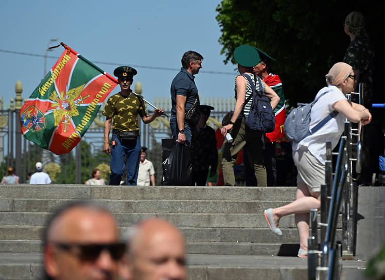 Встреча сослуживцев в Парке Горького
