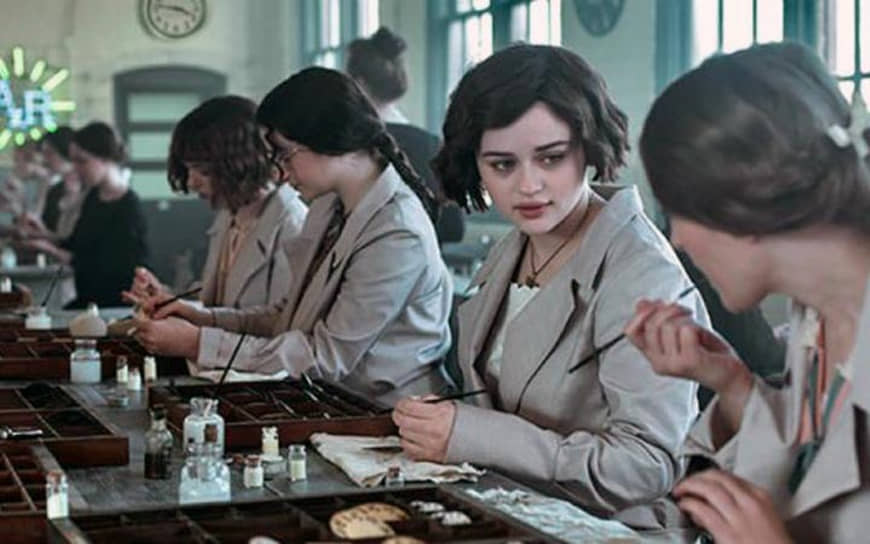 Кадр из фильма «Радиевые девушки» (2018)