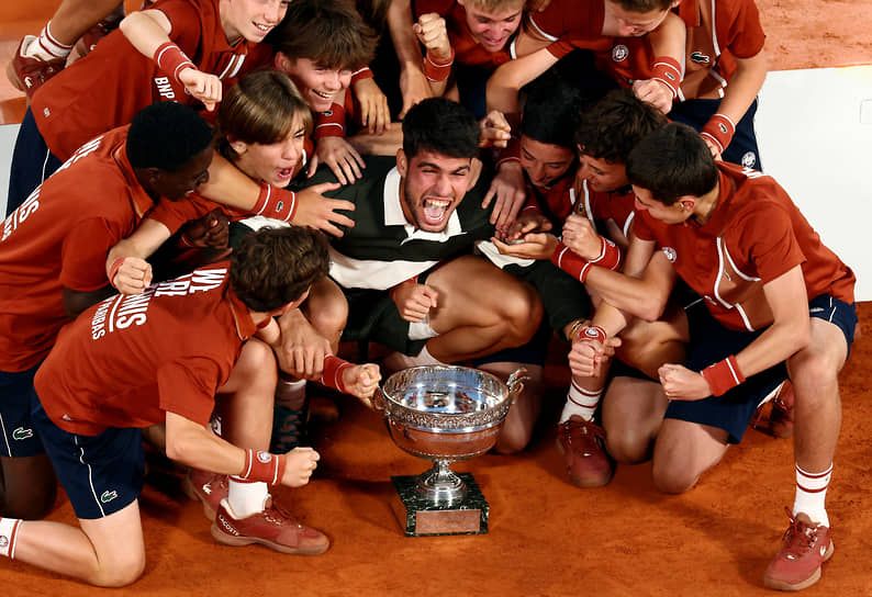 Испанец Карлос Алькарас после победы на Roland Garros