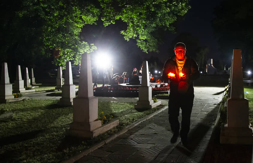 В Кишиневе акция прошла на воинском кладбище мемориала «Вечность»
