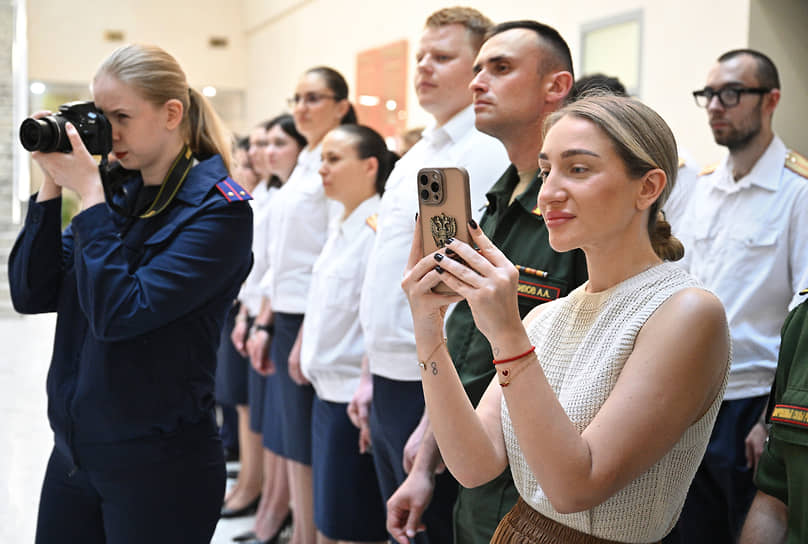 Участники церемонии открытия