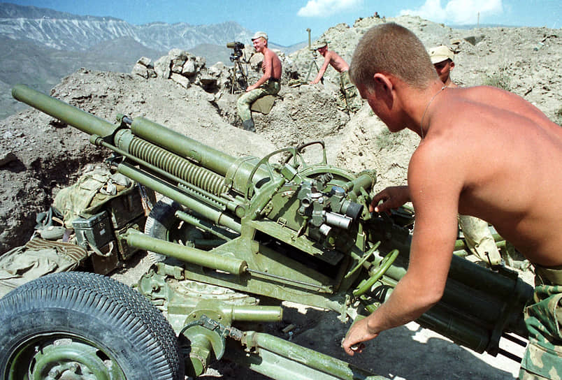 Артиллеристы на позиции