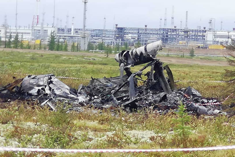 Место крушения вертолета Ми-8