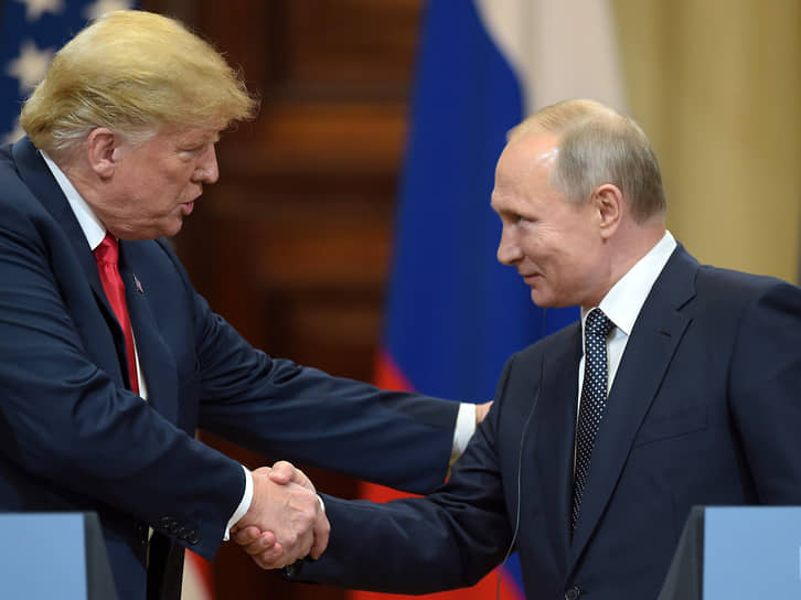 Дональд Трамп и Владимир Путин в 2018 году 