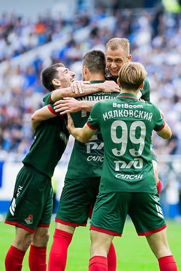 Матч между московским «Локомотивом» и калининградской «Балтикой»