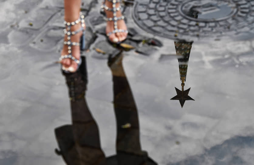 Кремлевские звезды остаются элементом политики, не лишенным романтики