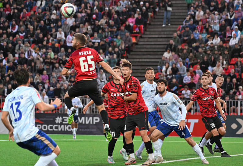 Матч между командами «Тверь» и «Текстильщик» (Иваново)