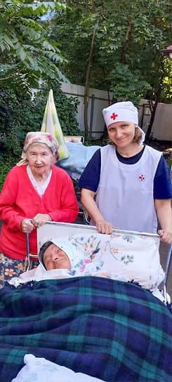 Подопечные Свято-Спиридоньевской богадельни 