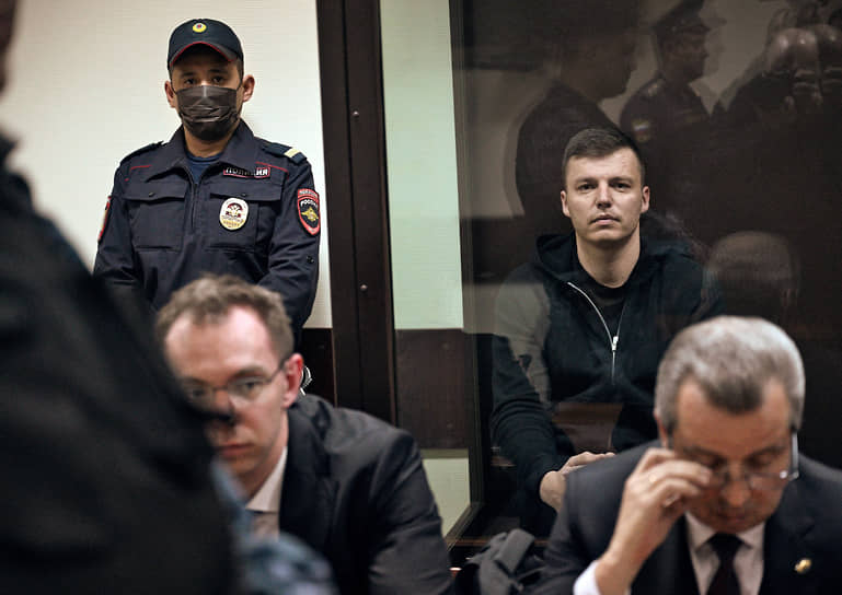 Артем Чекалин в зале суда