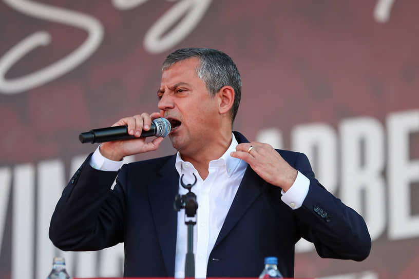 Озгюр Озель