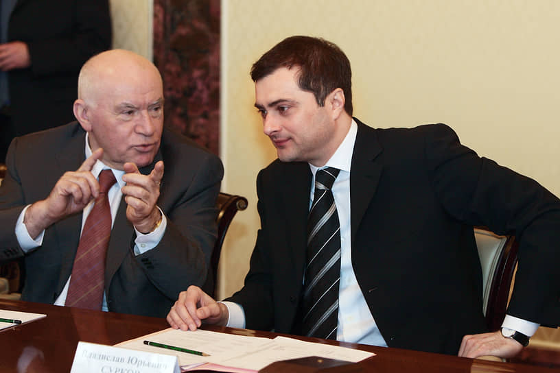 Лео Бокерия (слева) и заместитель руководителя администрации президента России Владислав Сурков (справа), 2008