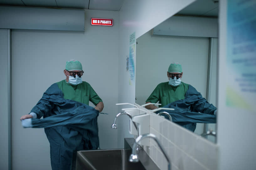 Лео Бокерия после проведения операции, 2015