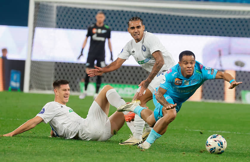 Матч между командами «Зенит» и «Оренбург»