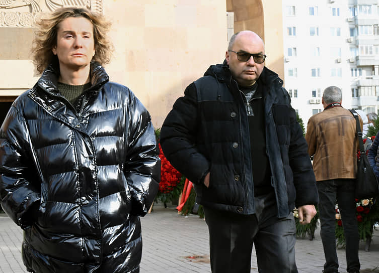 Председатель правления «Союзмультфильма», генеральный директор киностудии имени М. Горького Юлианна Слащева и член Совета при президенте России по русскому языку Сергей Михайлов