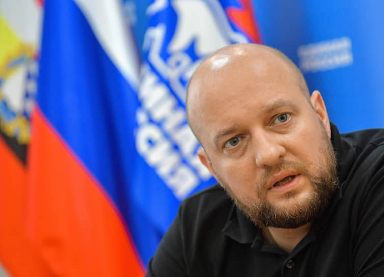 Евгений Маслов