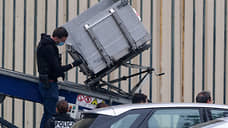 Из музея с драгоценностями на автоподъемнике