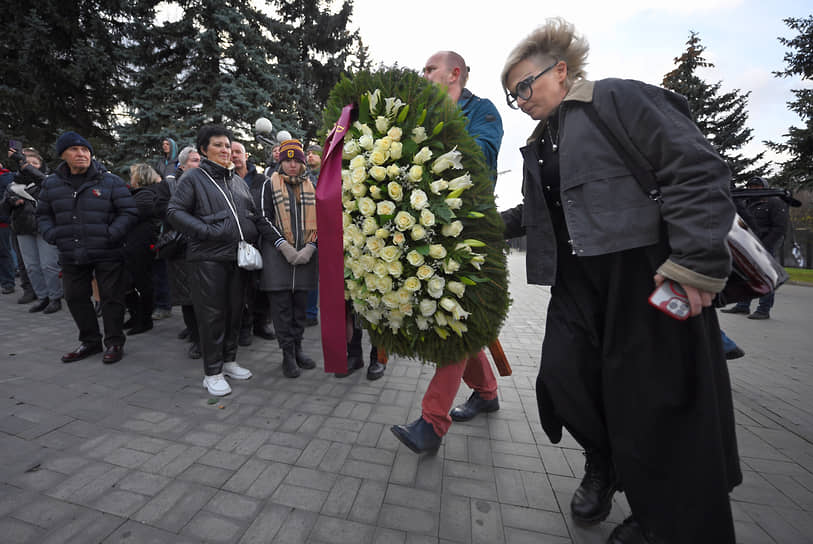 Прощание с Юрием Николаевым 